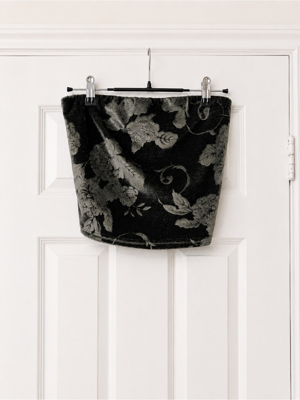 Urban Outfitters Velvet Bandeau